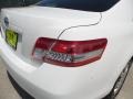 Super White - Camry  Photo No. 18