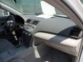 Super White - Camry  Photo No. 26