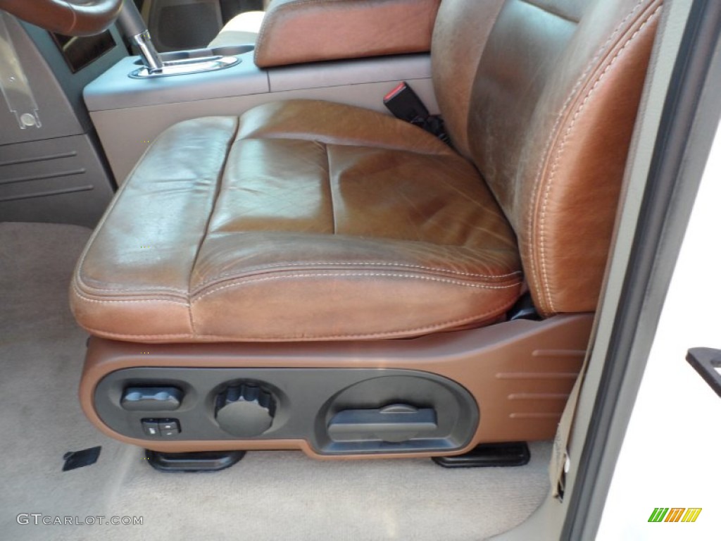 2007 F150 King Ranch SuperCrew - Oxford White / Castano Brown Leather photo #32