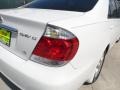 2005 Super White Toyota Camry XLE V6  photo #18