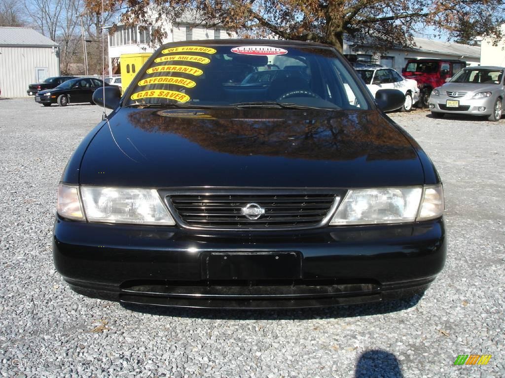 1997 Sentra  - Super Black / Light Gray photo #2