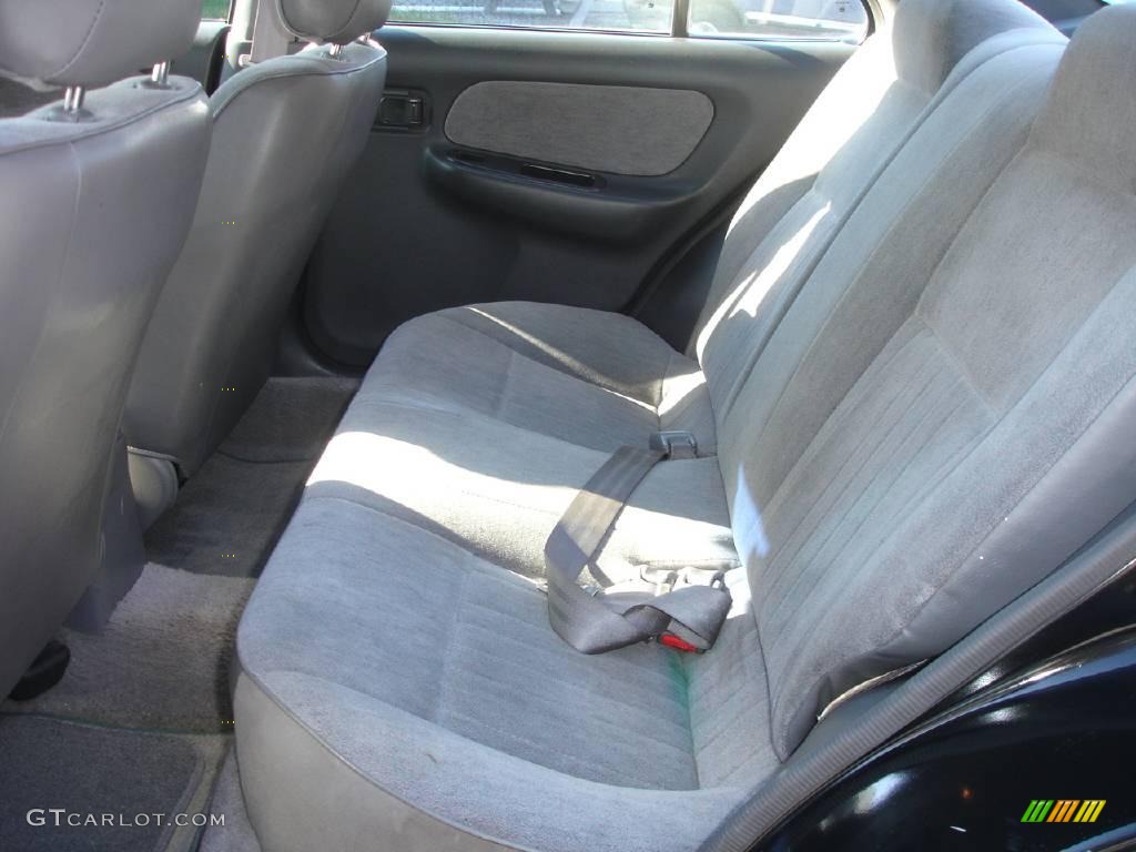 1997 Sentra  - Super Black / Light Gray photo #16