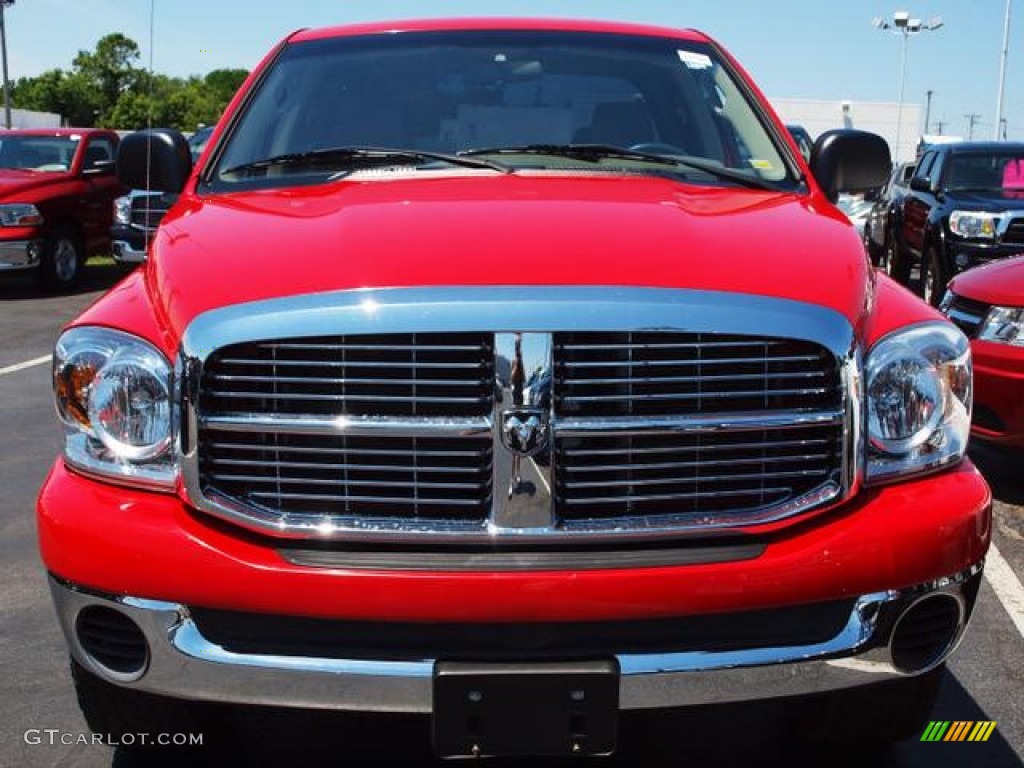 2007 Ram 1500 SLT Quad Cab 4x4 - Flame Red / Medium Slate Gray photo #7