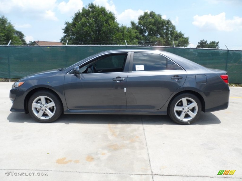 2012 Camry SE - Magnetic Gray Metallic / Black photo #6
