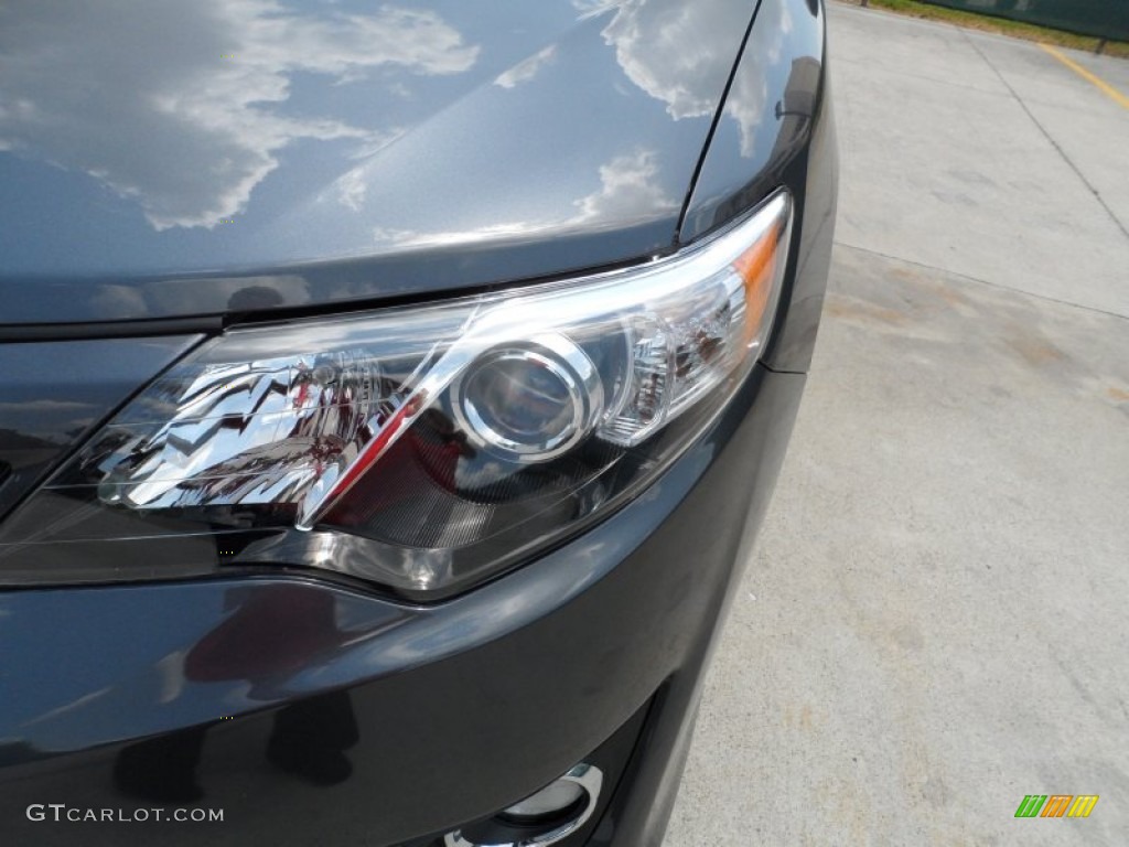 2012 Camry SE - Magnetic Gray Metallic / Black photo #9