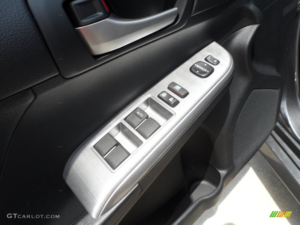 2012 Camry SE - Magnetic Gray Metallic / Black photo #22