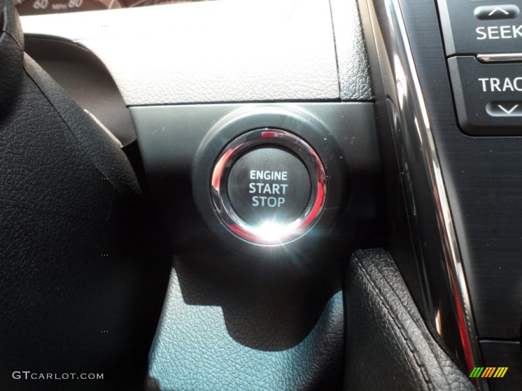 2012 Camry SE - Magnetic Gray Metallic / Black photo #31