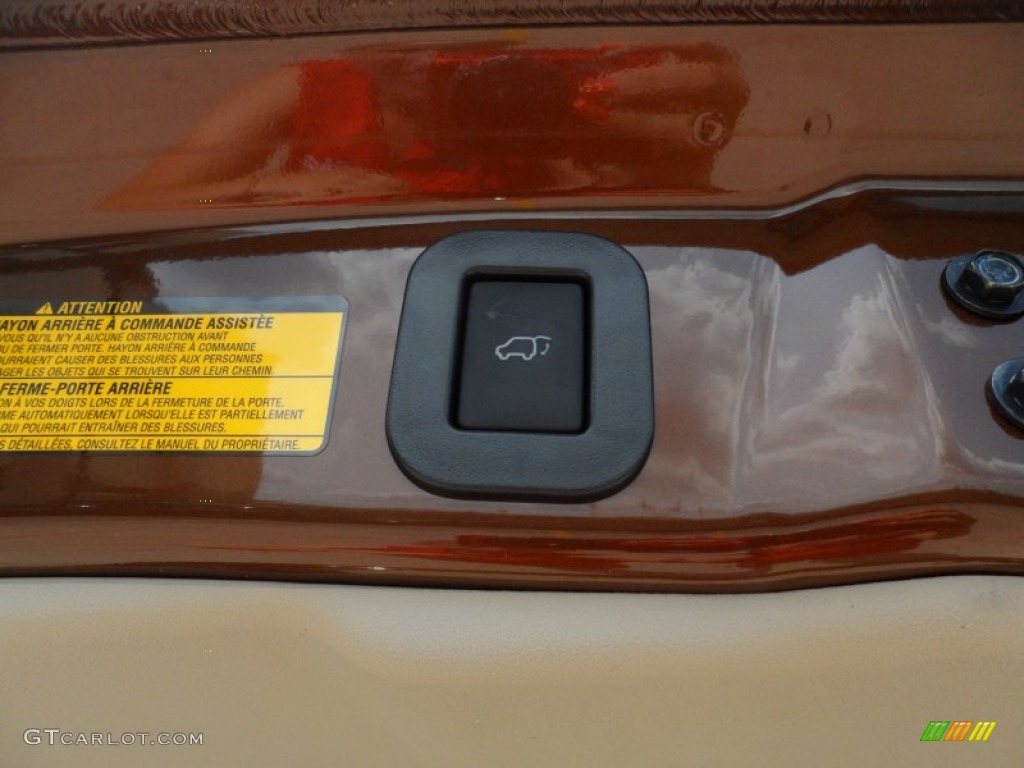 2012 Toyota Venza LE Controls Photo #66174470