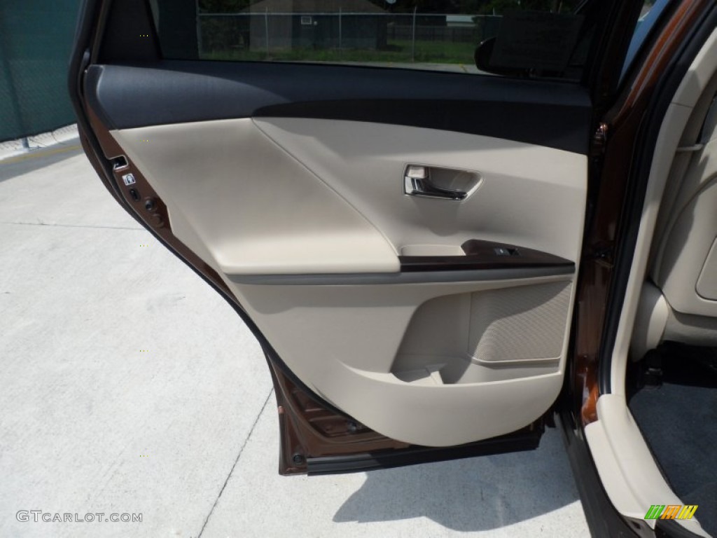 2012 Toyota Venza LE Ivory Door Panel Photo #66174481