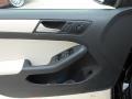 Black - Jetta SE Sedan Photo No. 20