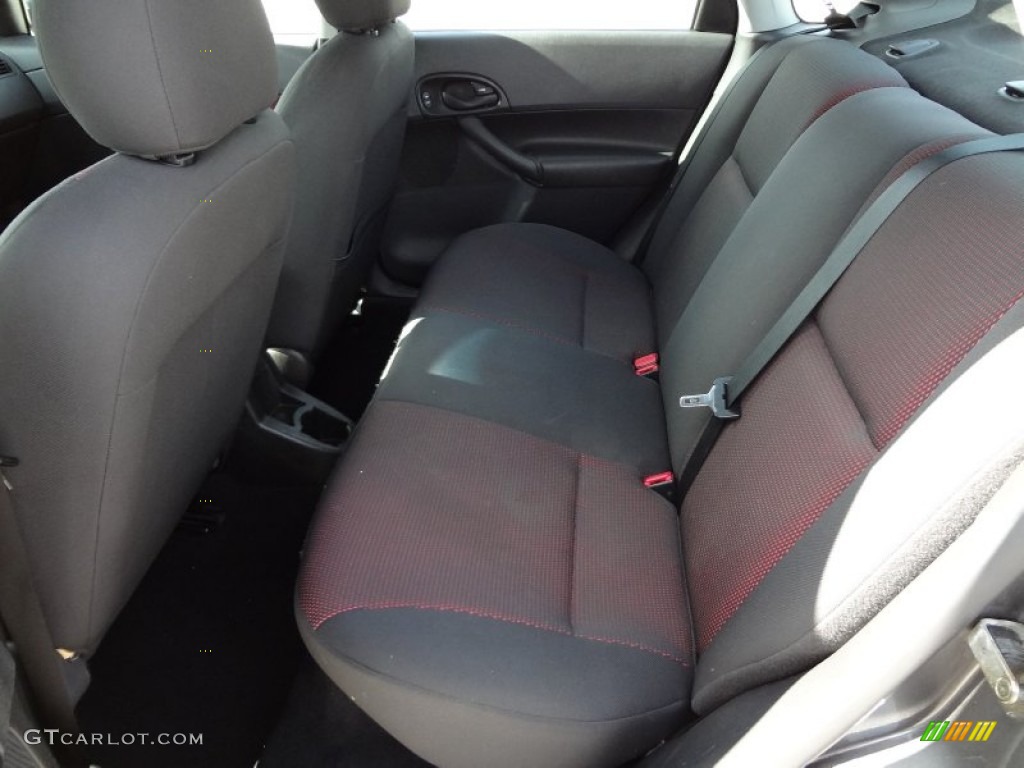 Charcoal Red Interior 2005 Ford Focus Zx4 St Sedan Photo