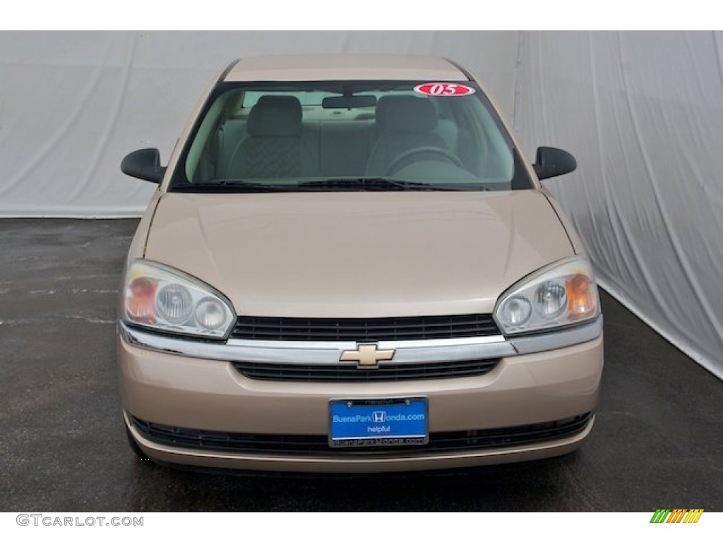 2005 Malibu LS V6 Sedan - Light Driftwood Metallic / Neutral Beige photo #7