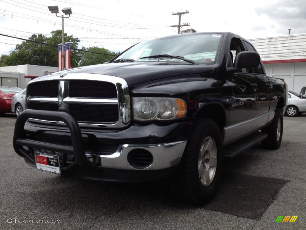 2005 Ram 1500 SLT Quad Cab 4x4 - Black / Dark Slate Gray photo #3