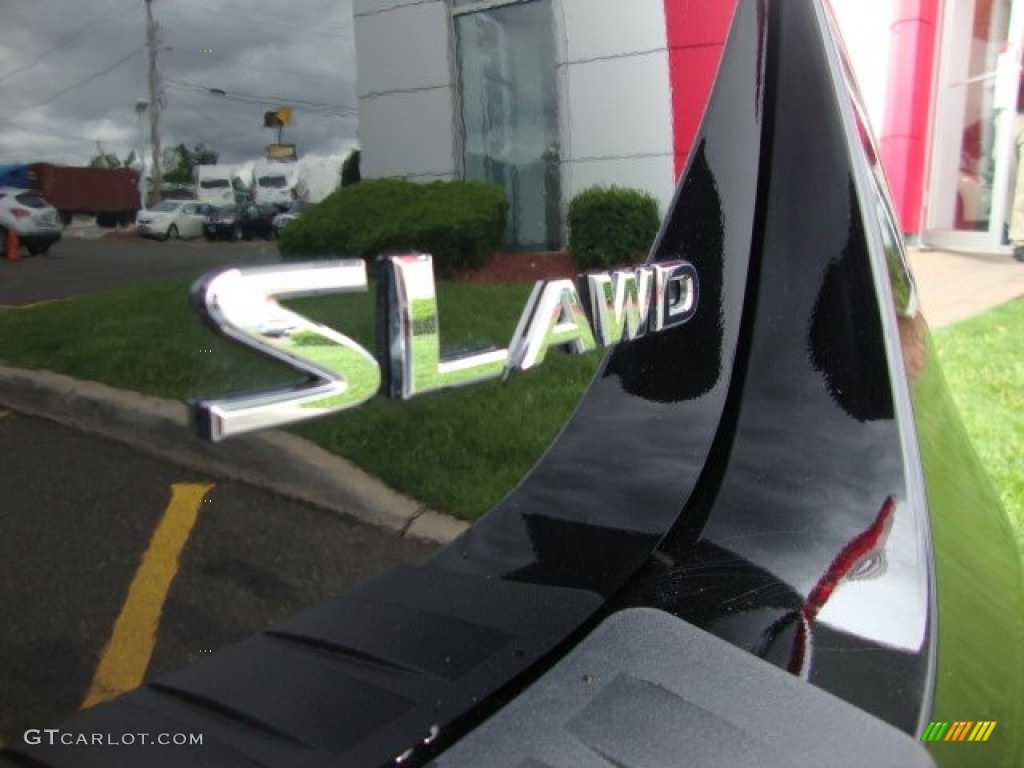2012 Rogue SL AWD - Super Black / Black photo #42