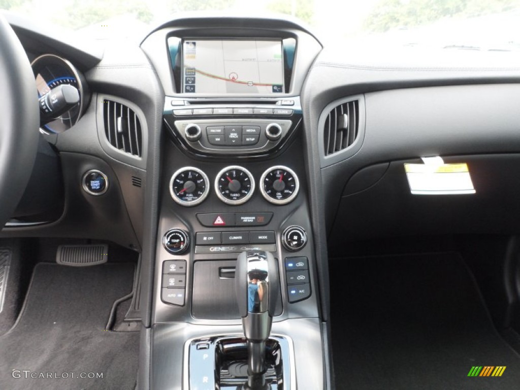 2013 Hyundai Genesis Coupe 2.0T Controls Photo #66186578