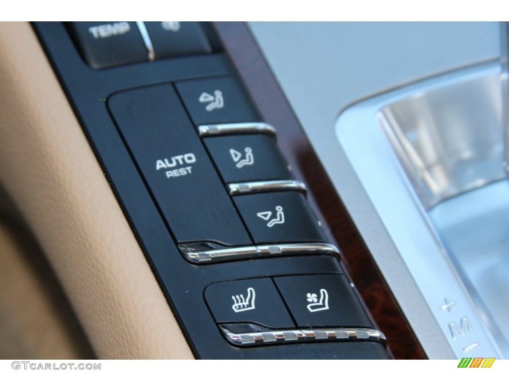 2012 Porsche Panamera 4S Controls Photo #66186755