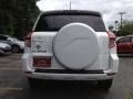 Super White - RAV4 I4 4WD Photo No. 6