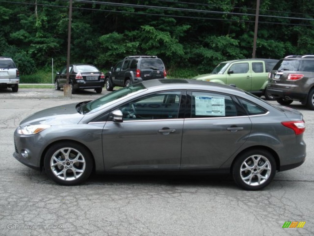 2012 Focus SEL Sedan - Sterling Grey Metallic / Charcoal Black photo #17