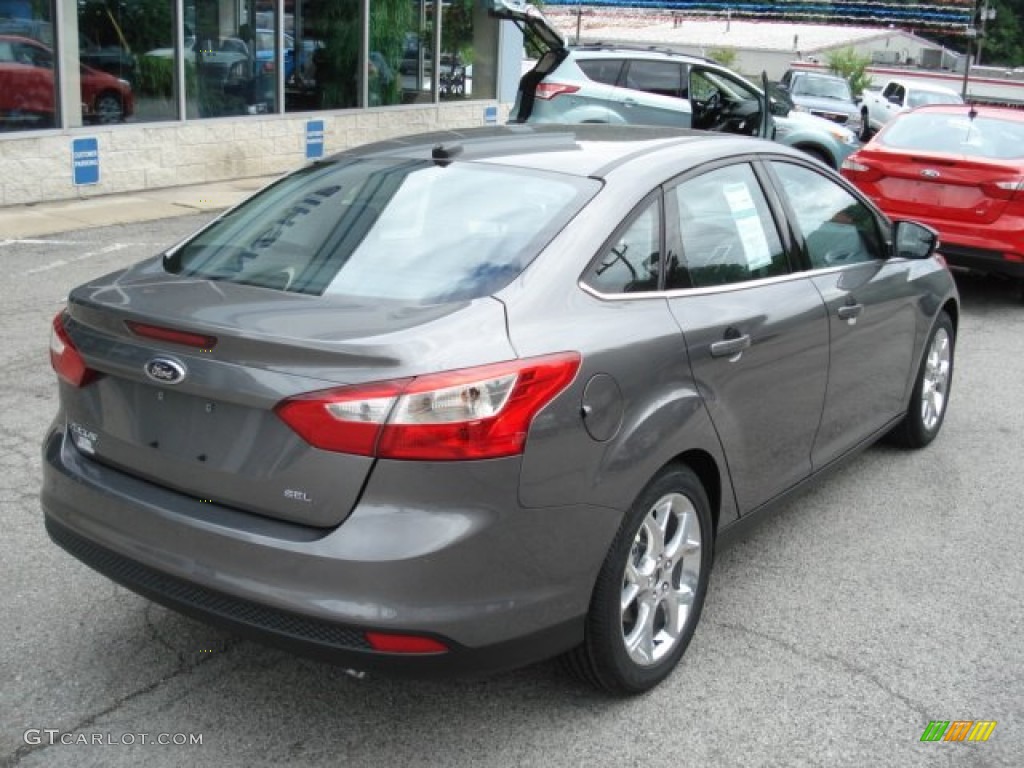 2012 Focus SEL Sedan - Sterling Grey Metallic / Charcoal Black photo #20