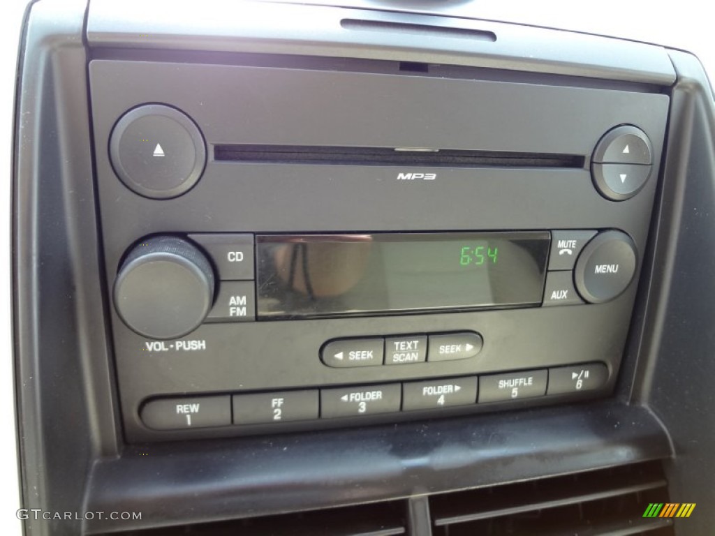 2006 Mercury Mountaineer Convenience Audio System Photos