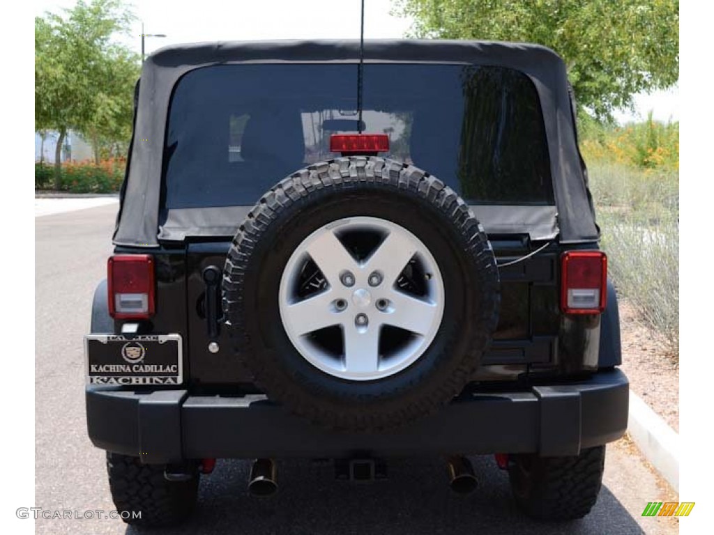 2011 Wrangler Rubicon 4x4 - Black / Black photo #9