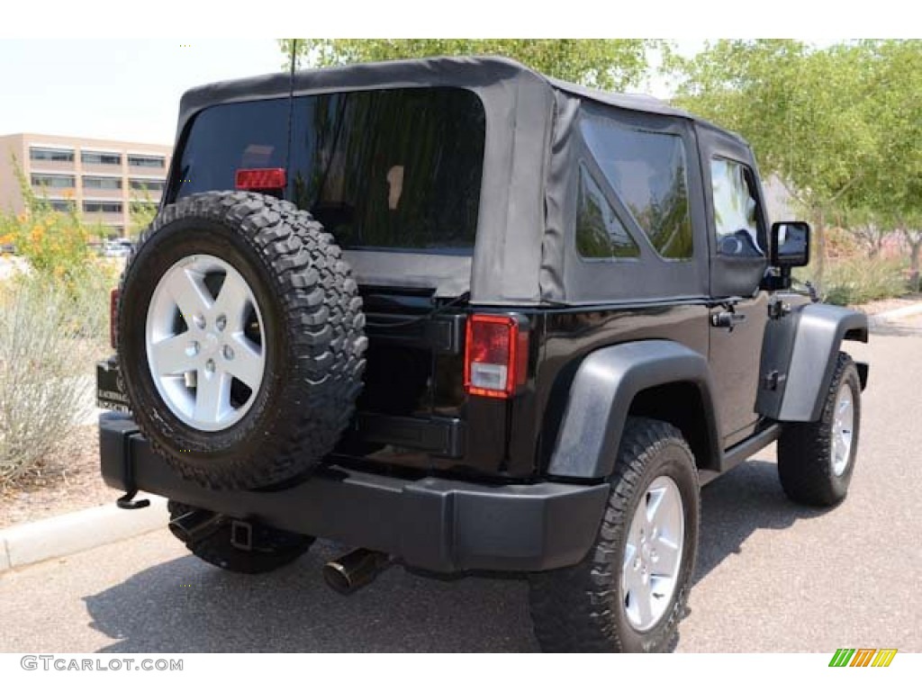 2011 Wrangler Rubicon 4x4 - Black / Black photo #12