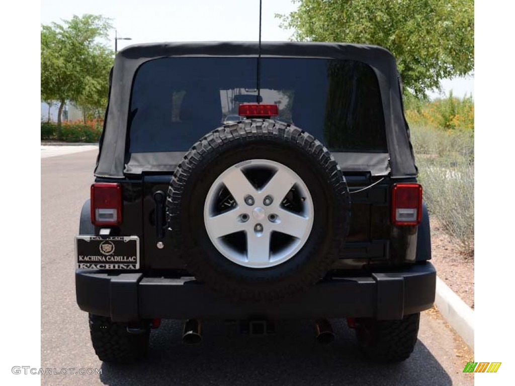 2011 Wrangler Rubicon 4x4 - Black / Black photo #16