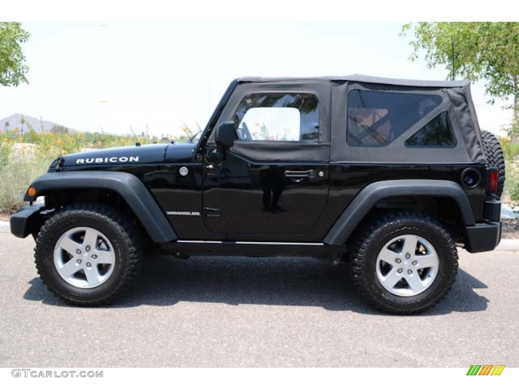 2011 Wrangler Rubicon 4x4 - Black / Black photo #35