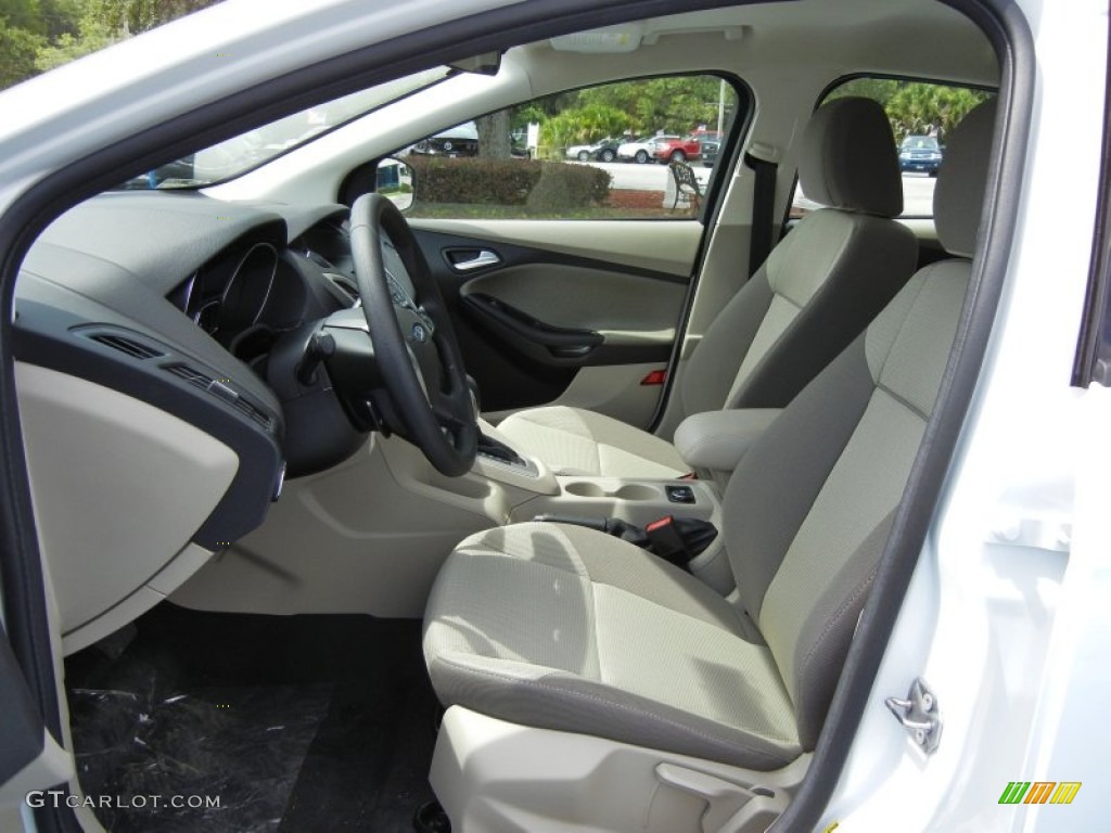 2012 Focus SE Sedan - Oxford White / Stone photo #5