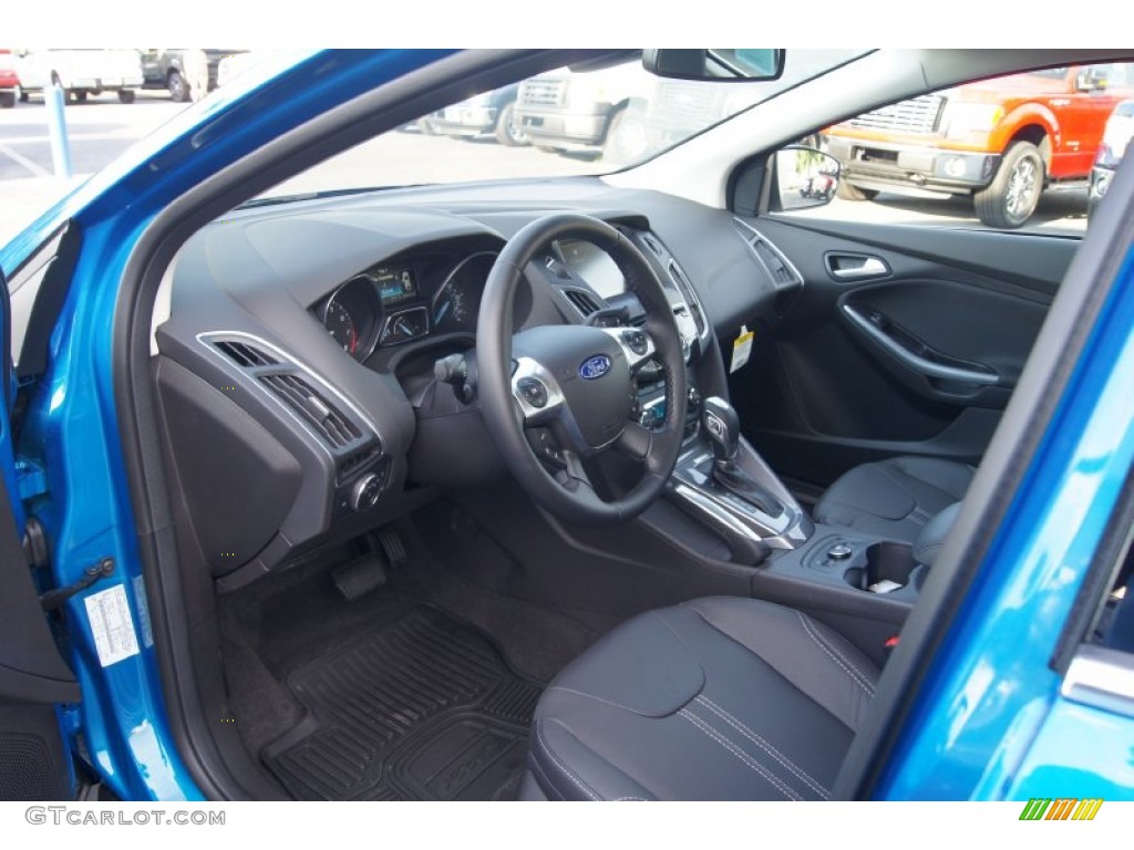 2012 Focus Titanium Sedan - Blue Candy Metallic / Charcoal Black Leather photo #21