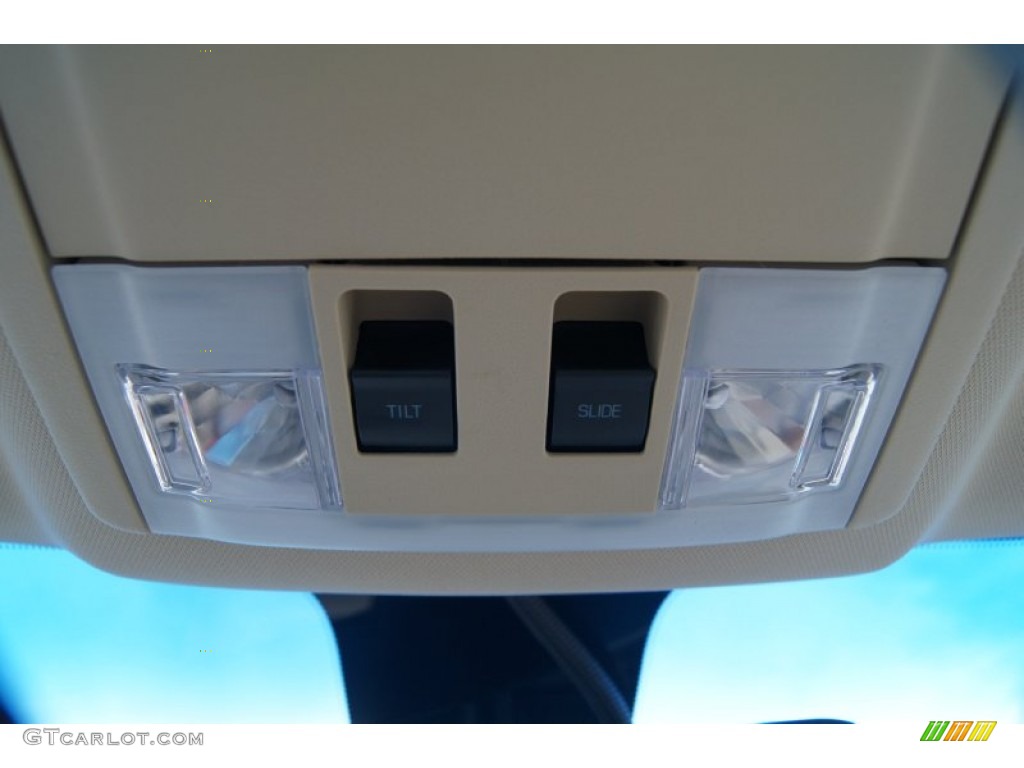 2013 Taurus SEL - Ruby Red Metallic / Dune photo #31