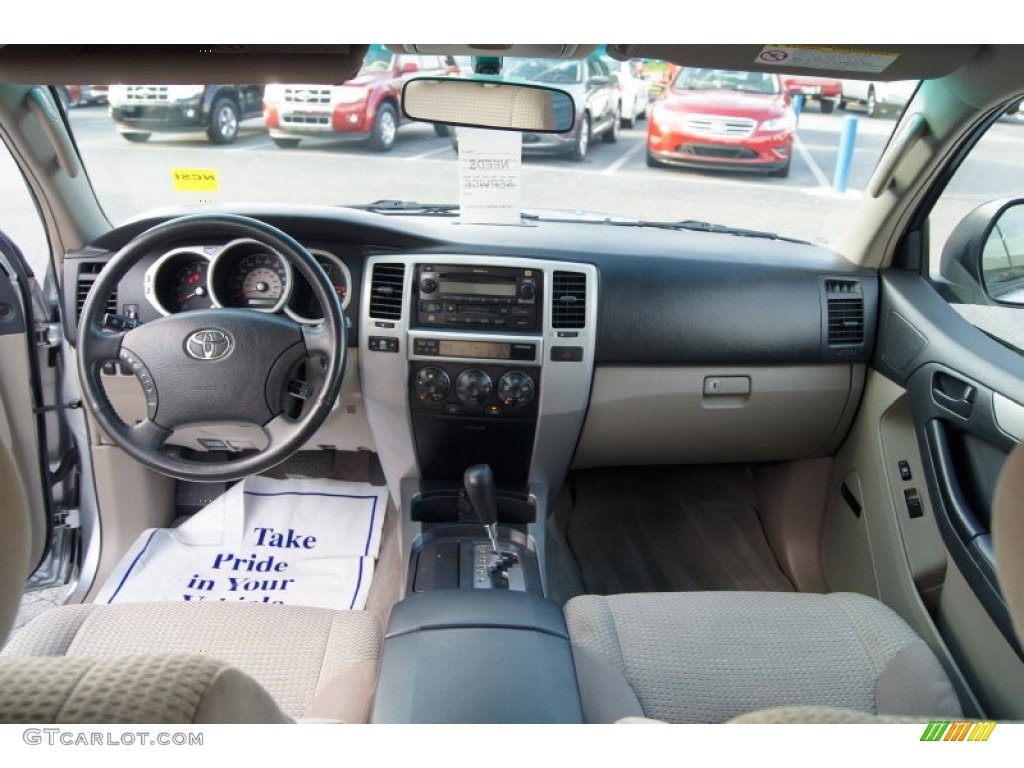 Taupe Interior 2004 Toyota 4Runner SR5 Photo #66199511