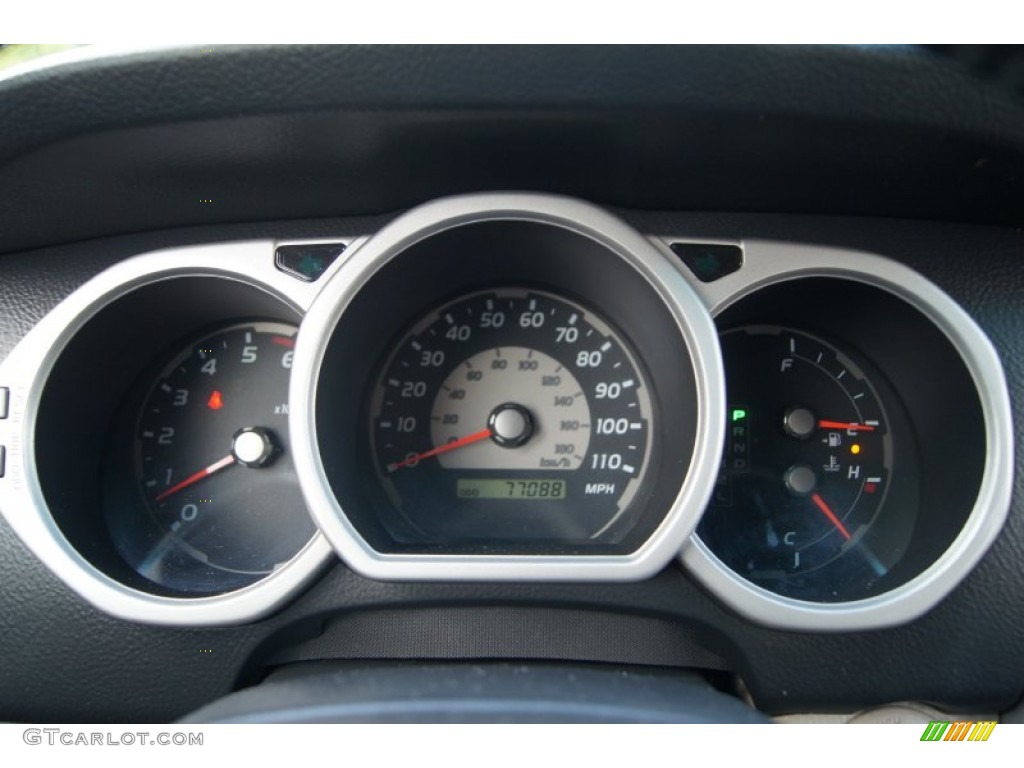 2004 Toyota 4Runner SR5 Gauges Photo #66199526