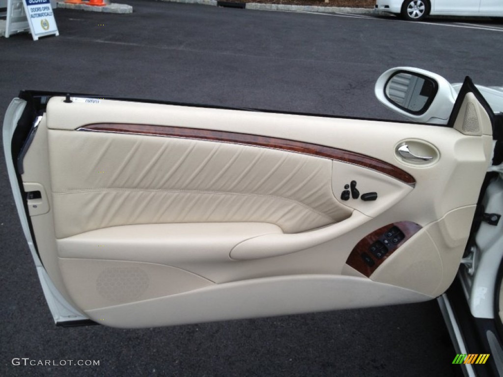 2009 Mercedes-Benz CLK 350 Cabriolet Stone Door Panel Photo #66205035