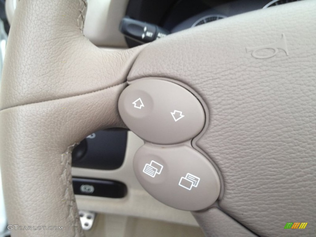 2009 Mercedes-Benz CLK 350 Cabriolet Controls Photo #66205047