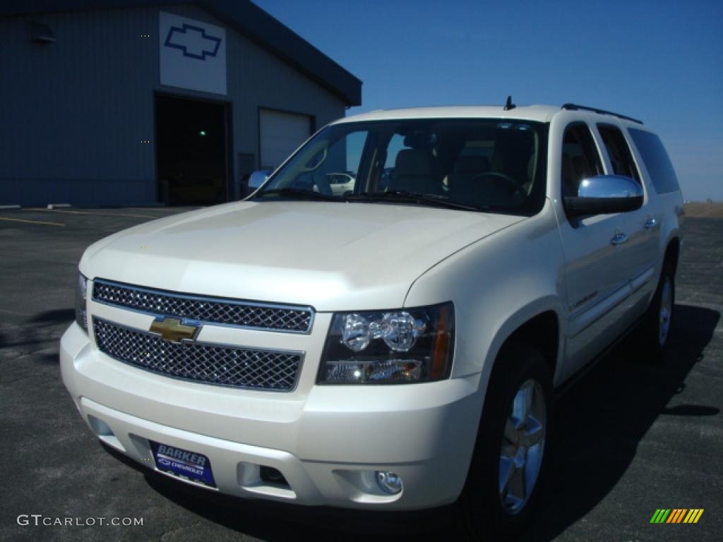 2008 Suburban 1500 LTZ 4x4 - White Diamond Tricoat / Light Cashmere/Ebony photo #1