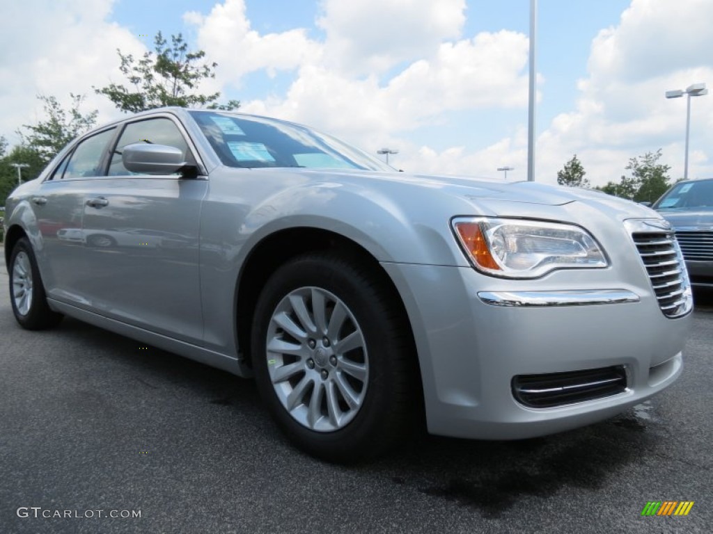 2012 300  - Bright Silver Metallic / Black photo #4