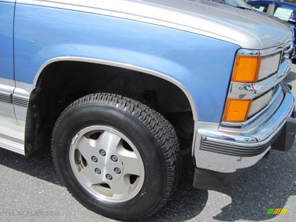1994 Suburban K1500 4x4 - Atlantic Blue Metallic / Denim Blue photo #4