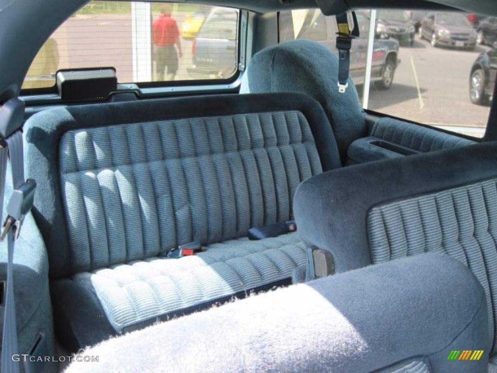 1994 Suburban K1500 4x4 - Atlantic Blue Metallic / Denim Blue photo #8