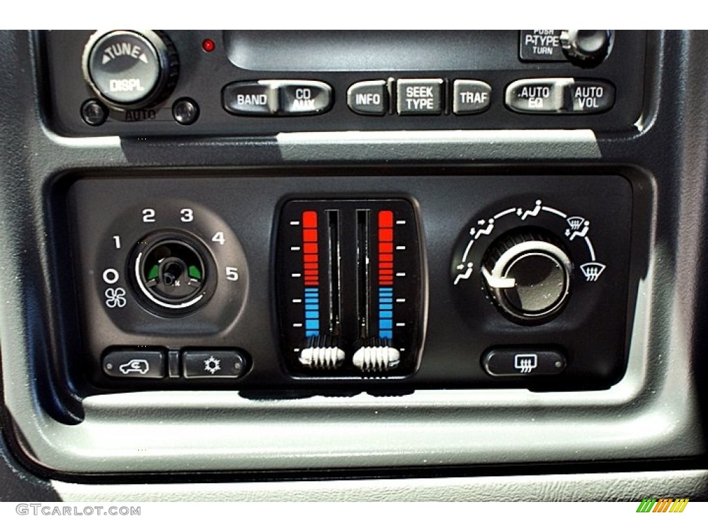 2004 Chevrolet Silverado 1500 LS Extended Cab Controls Photo #66212612