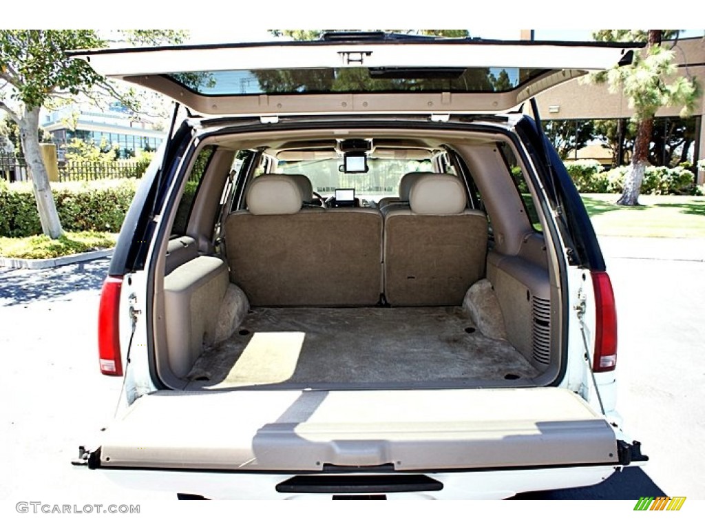 1999 Escalade 4WD - Aspen White / Neutral photo #12