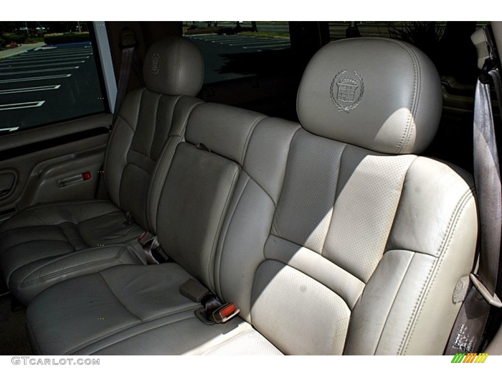 1999 Escalade 4WD - Aspen White / Neutral photo #17