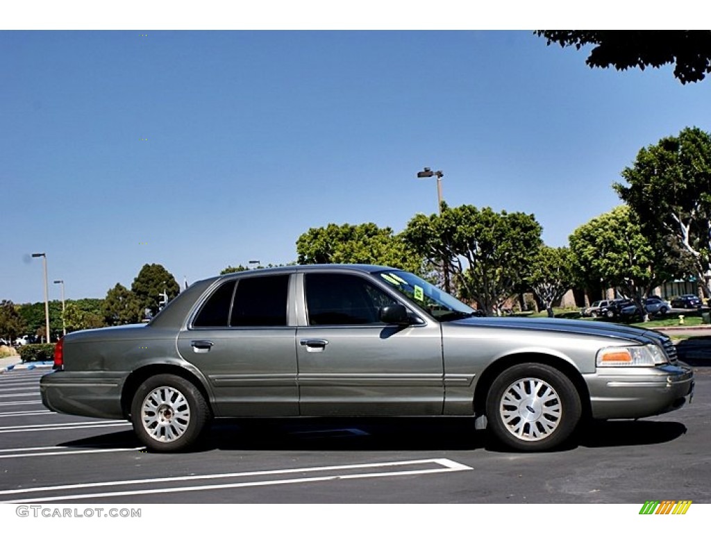 2004 Crown Victoria LX - Spruce Green Metallic / Medium Parchment photo #5