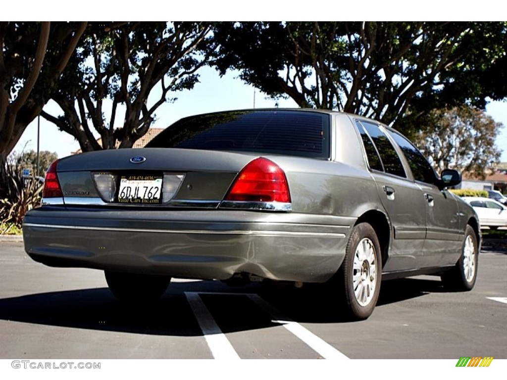 2004 Crown Victoria LX - Spruce Green Metallic / Medium Parchment photo #6