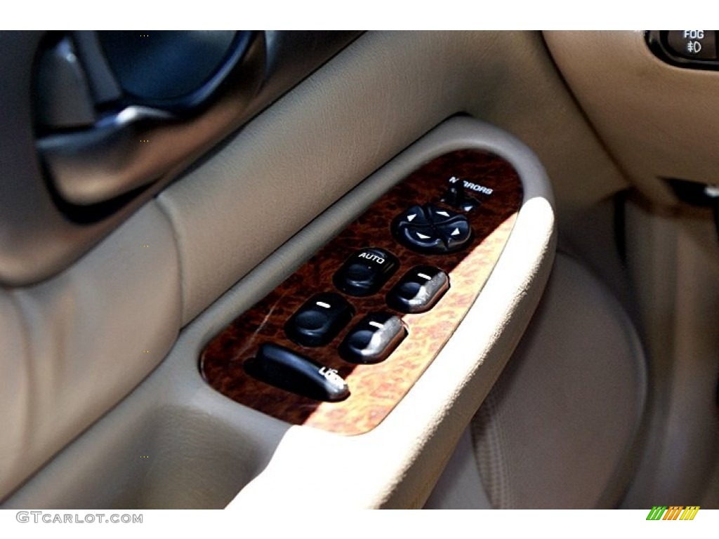 2001 Regal LS - Bordeaux Red Pearl / Taupe photo #28