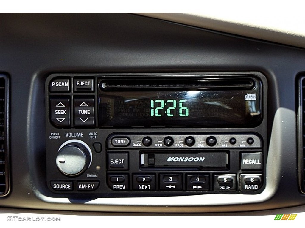 2001 Buick Regal LS Audio System Photo #66214459