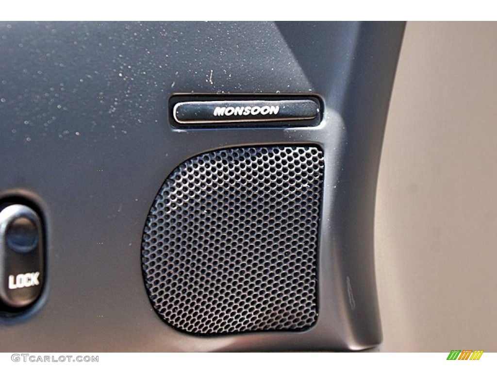 2001 Buick Regal LS Audio System Photos