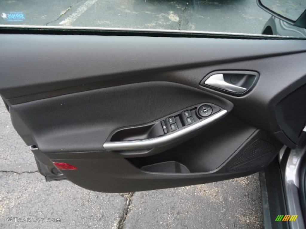 2012 Ford Focus Titanium 5-Door Charcoal Black Door Panel Photo #66218295