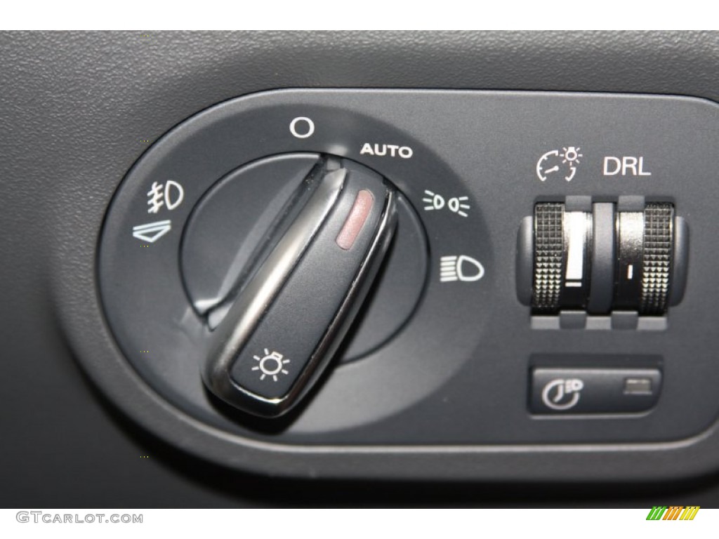 2008 Audi TT 3.2 quattro Coupe Controls Photo #66220572