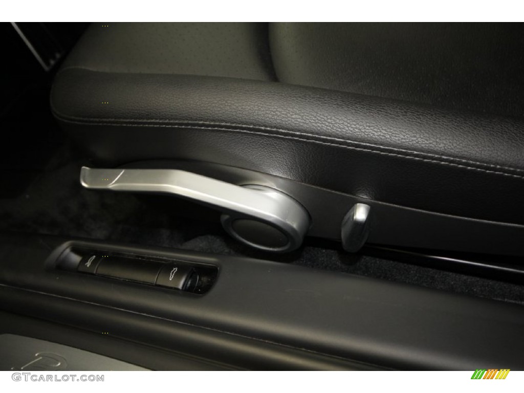 2010 Porsche Boxster Standard Boxster Model Controls Photo #66222000
